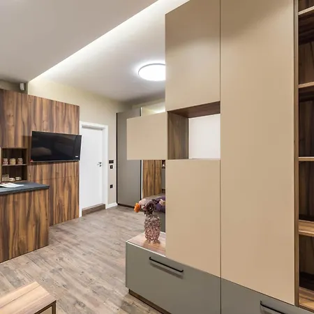 Center Luxury * ヴァルナ