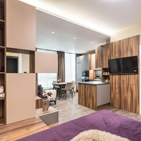 Center Luxury * ヴァルナ